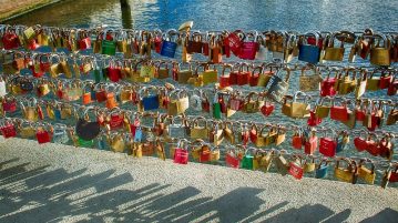 Romantic Cities for Valentines